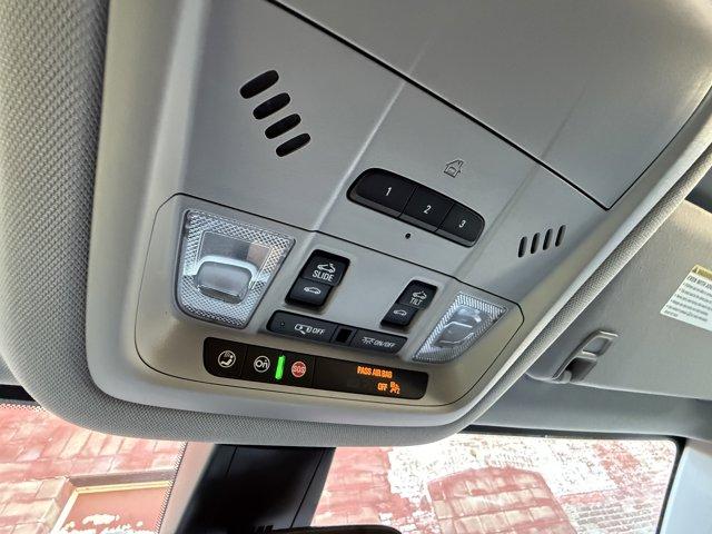 2023 GMC Acadia Vehicle Photo in LEOMINSTER, MA 01453-2952
