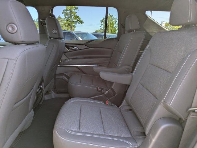 2025 Chevrolet Traverse Vehicle Photo in BRUNSWICK, GA 31525-1881