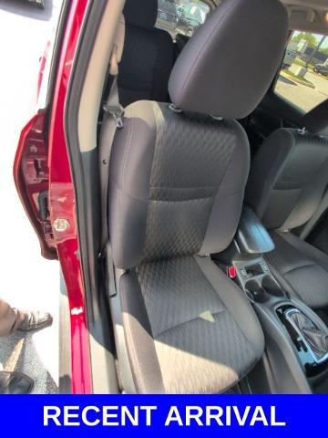 2020 Nissan Rogue Vehicle Photo in Merrillville, IN 46410