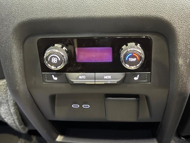 2026 Chevrolet Traverse Vehicle Photo in COLUMBIA, MO 65203-3903