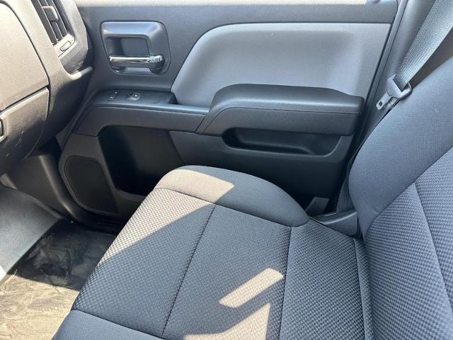 2023 Chevrolet Silverado 5500 HD Vehicle Photo in COLUMBIA, MO 65203-3903