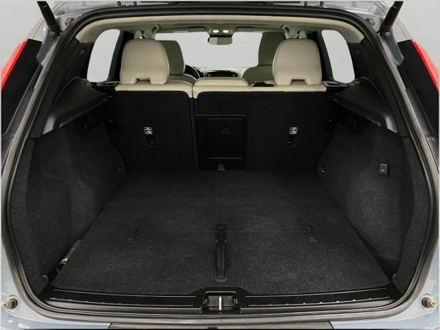2023 Volvo XC40 Vehicle Photo in Appleton, WI 54913