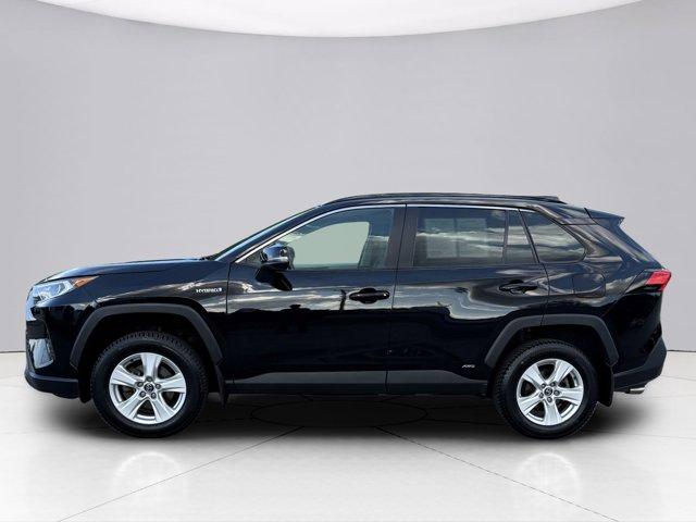 2020 Toyota RAV4 Vehicle Photo in LEOMINSTER, MA 01453-2952