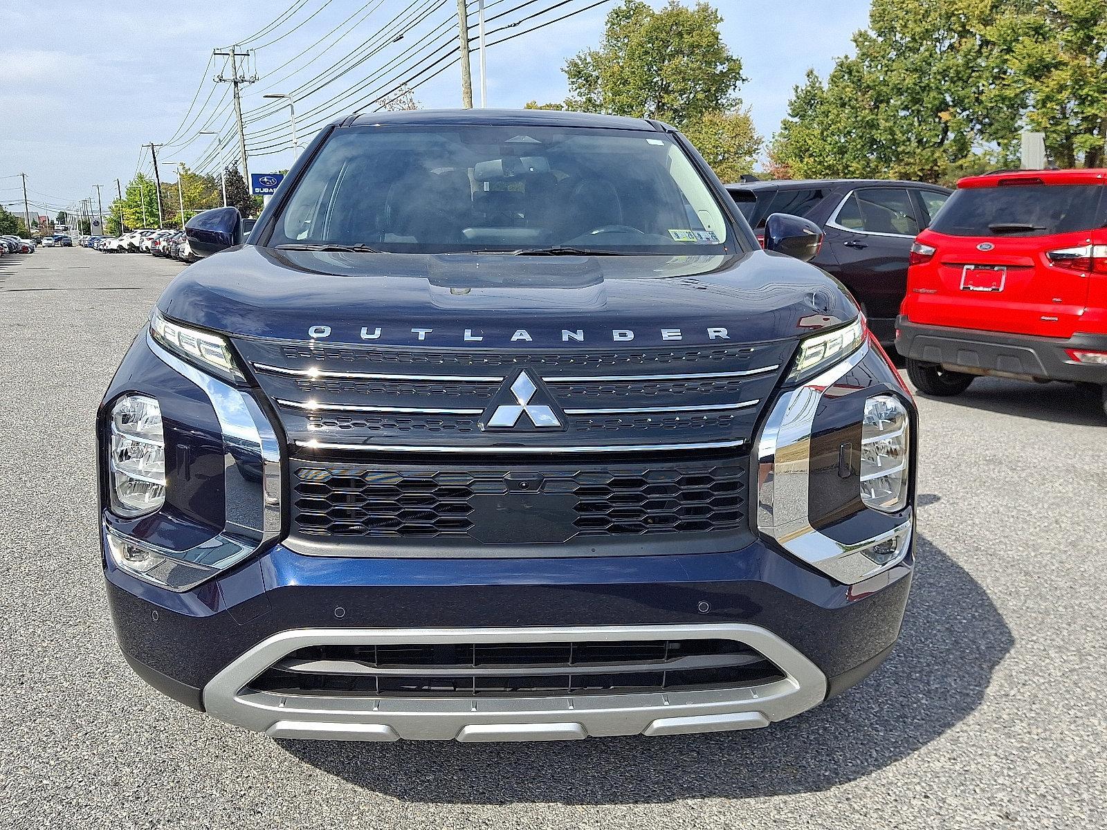 2022 Mitsubishi Outlander Vehicle Photo in Mechanicsburg, PA 17050-2306
