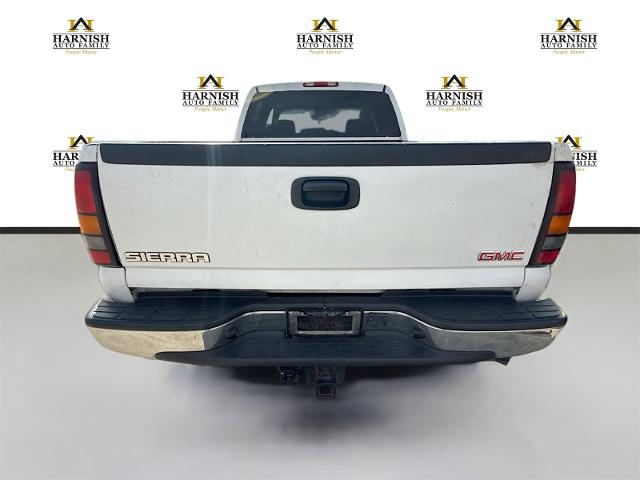 2005 GMC Sierra 2500 HD Vehicle Photo in EVERETT, WA 98203-5662