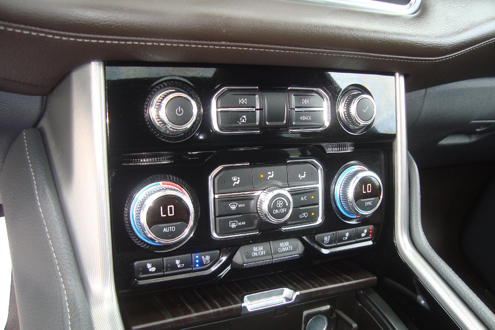 2021 GMC Yukon XL Vehicle Photo in PORTSMOUTH, NH 03801-4196