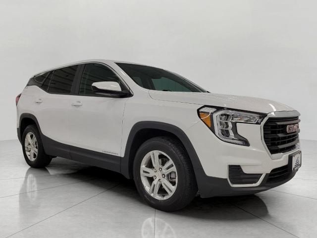 2024 GMC Terrain Vehicle Photo in NEENAH, WI 54956-2243