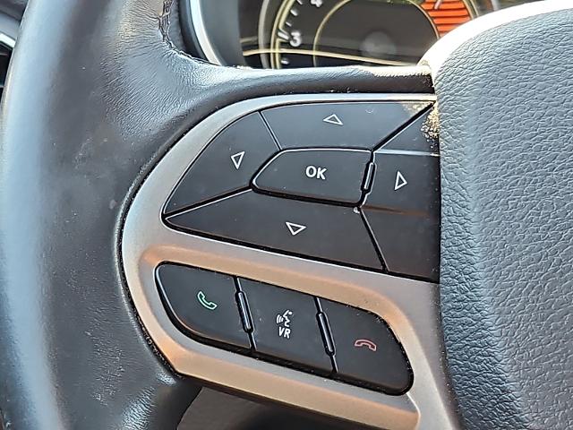 2019 Jeep Cherokee Vehicle Photo in TREVOSE, PA 19053-4984