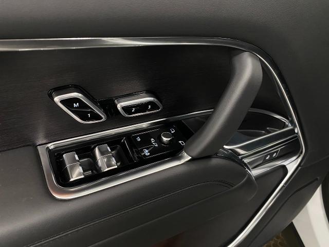 2025 Range Rover Vehicle Photo in Appleton, WI 54913
