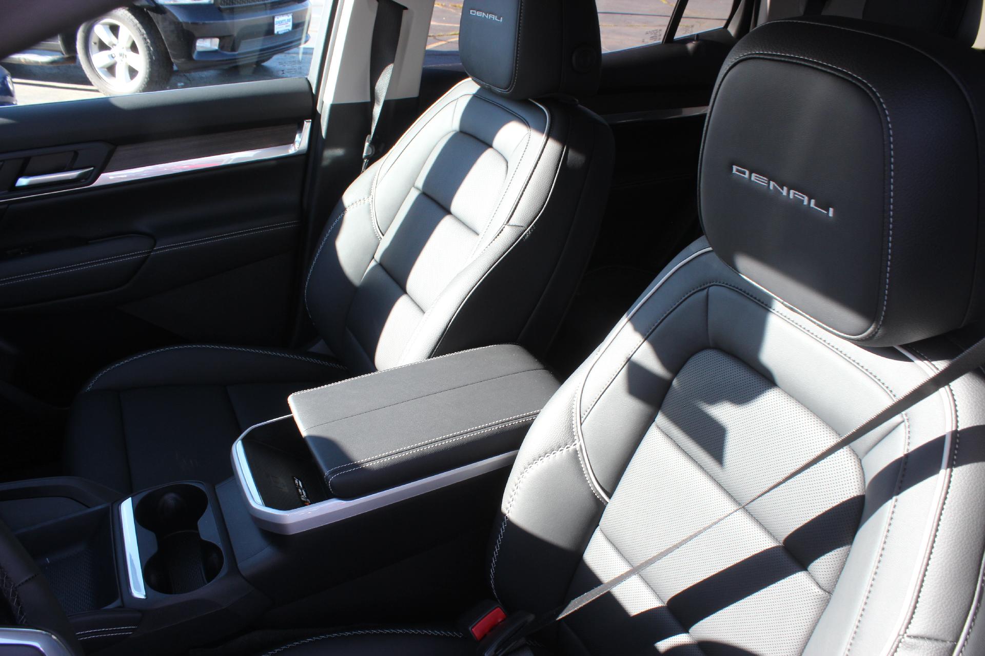 2026 GMC Terrain Vehicle Photo in AURORA, CO 80012-4011
