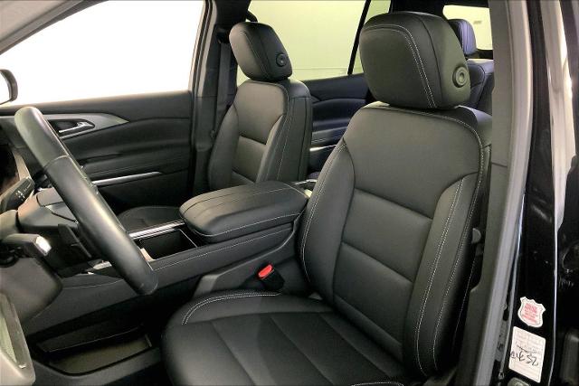 2025 Chevrolet Traverse Vehicle Photo in KANSAS CITY, MO 64114-4502