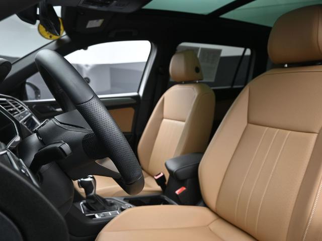 2024 Volkswagen Tiguan Vehicle Photo in Cedar Rapids, IA 52402
