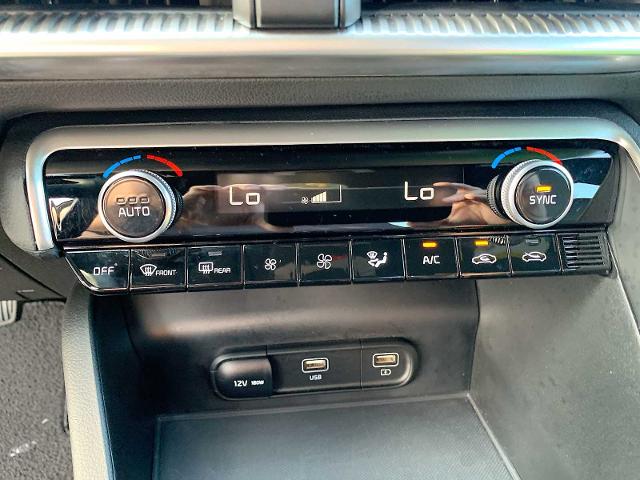 2024 Kia K5 Vehicle Photo in MOON TOWNSHIP, PA 15108-2571