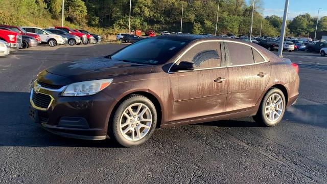2015 Chevrolet Malibu Vehicle Photo in MOON TOWNSHIP, PA 15108-2571