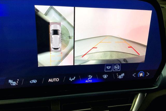 2025 Chevrolet Equinox EV Vehicle Photo in KANSAS CITY, MO 64114-4502