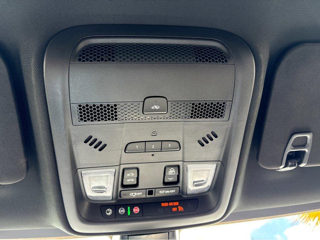 2025 Cadillac XT5 Vehicle Photo in SAVANNAH, GA 31406-4513