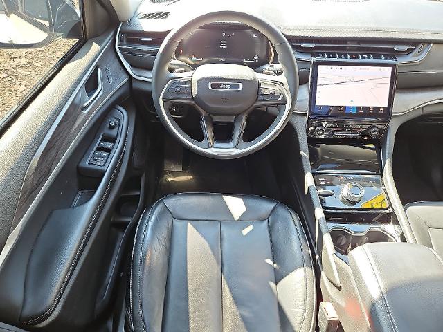 2023 Jeep Grand Cherokee L Vehicle Photo in TREVOSE, PA 19053-4984