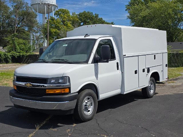 2025 Chevrolet Express Commercial Cutaway Vehicle Photo in INDEPENDENCE, MO 64055-1314