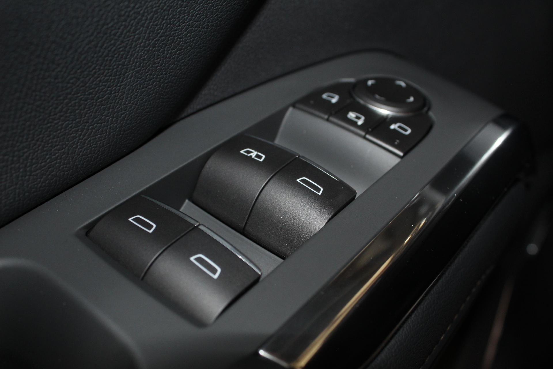2026 Chevrolet Traverse Vehicle Photo in NORTHAMPTON, MA 01060-1120