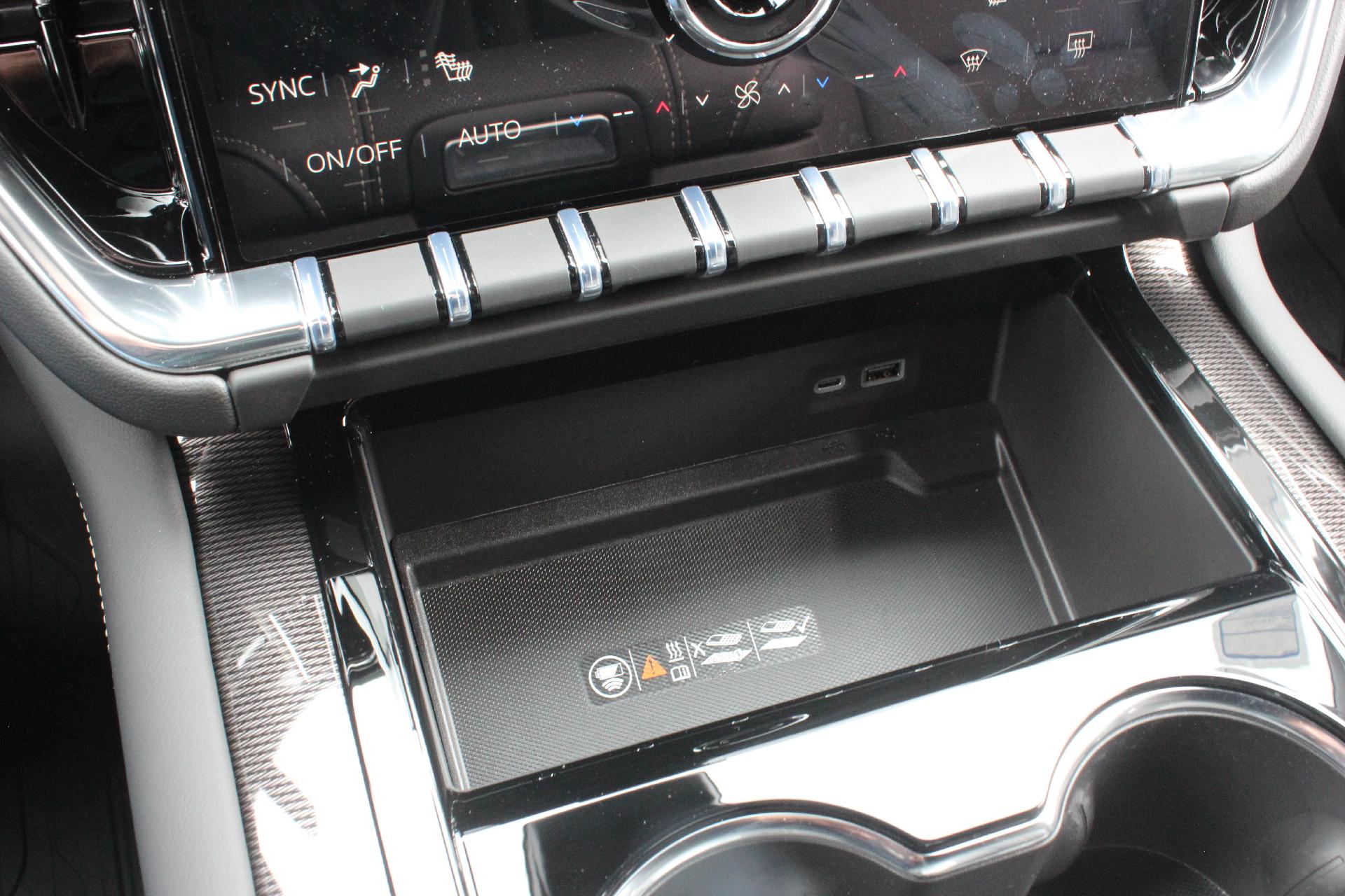 2026 GMC Yukon Vehicle Photo in AURORA, CO 80012-4011