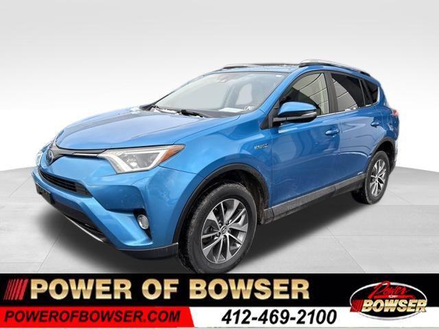 2018 Toyota RAV4 Vehicle Photo in Pleasant Hills, PA 15236