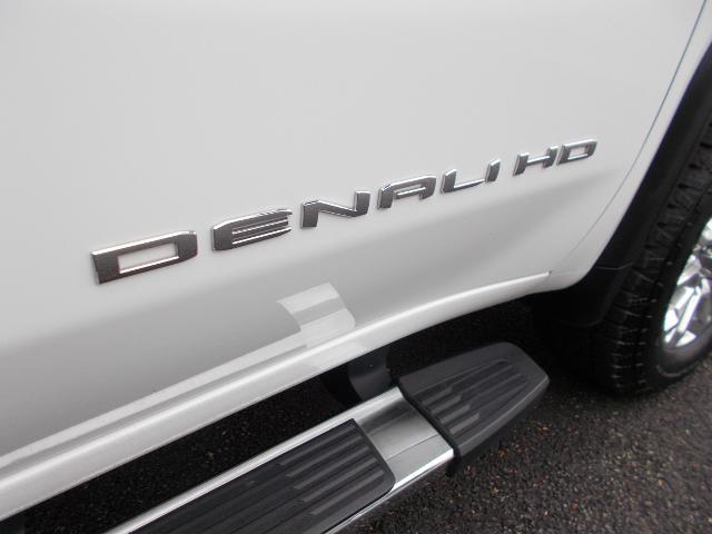 2021 GMC Sierra 2500 HD Vehicle Photo in LOWELL, MA 01852-4336