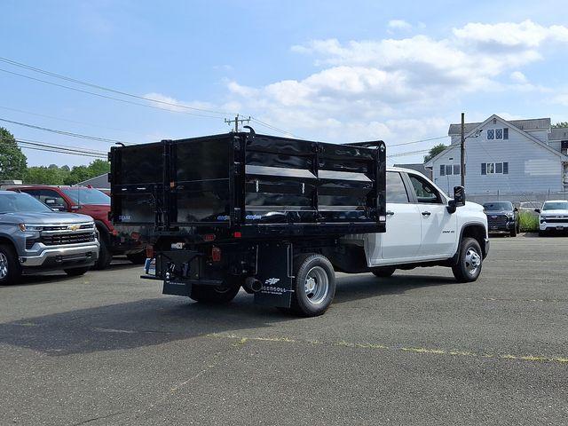 2025 Chevrolet Silverado 3500 HD Chassis Cab Vehicle Photo in DANBURY, CT 06810-5034