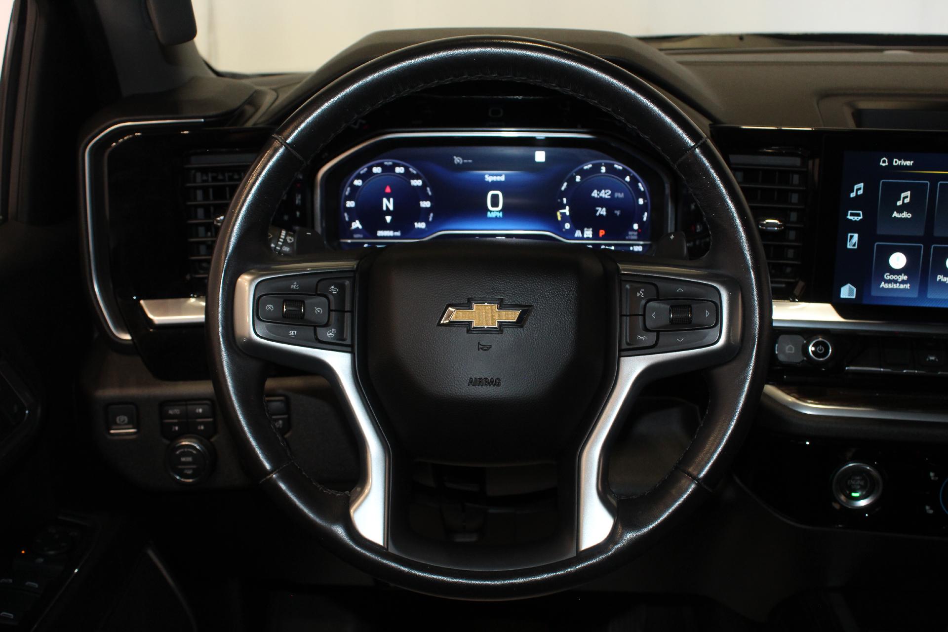 2022 Chevrolet Silverado 1500 Vehicle Photo in NORTHAMPTON, MA 01060-1120