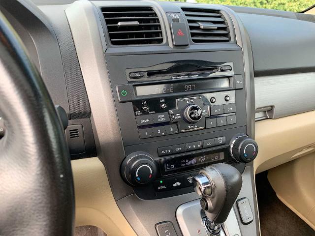 2010 Honda CR-V Vehicle Photo in MOON TOWNSHIP, PA 15108-2571