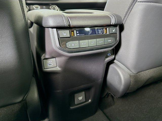 2026 Toyota Grand Highlander Vehicle Photo in Flemington, NJ 08822