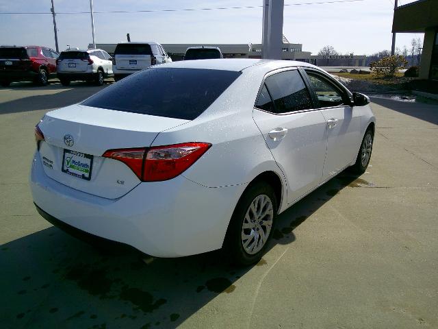 2018 Toyota Corolla Vehicle Photo in Cedar Rapids, IA 52402