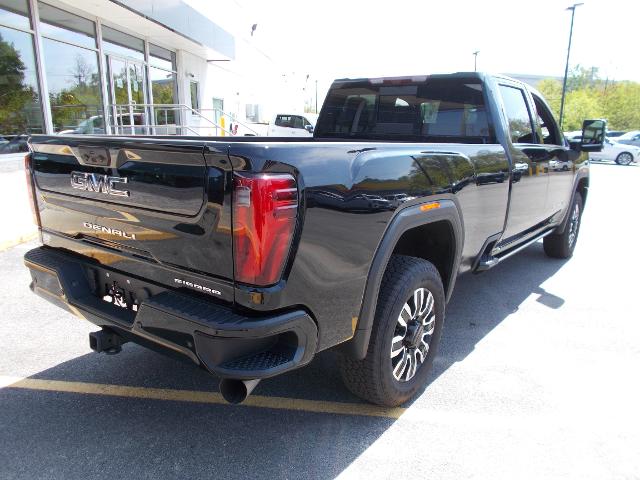 2024 GMC Sierra 3500 HD Vehicle Photo in LOWELL, MA 01852-4336
