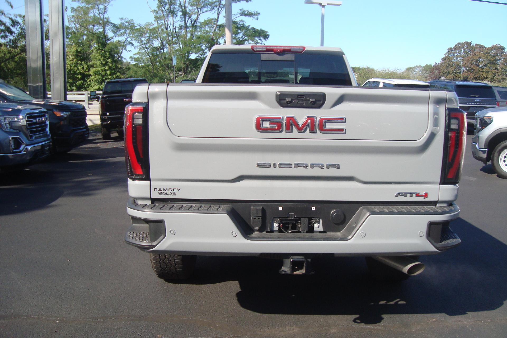 2025 GMC Sierra 3500HD Vehicle Photo in PORTSMOUTH, NH 03801-4196