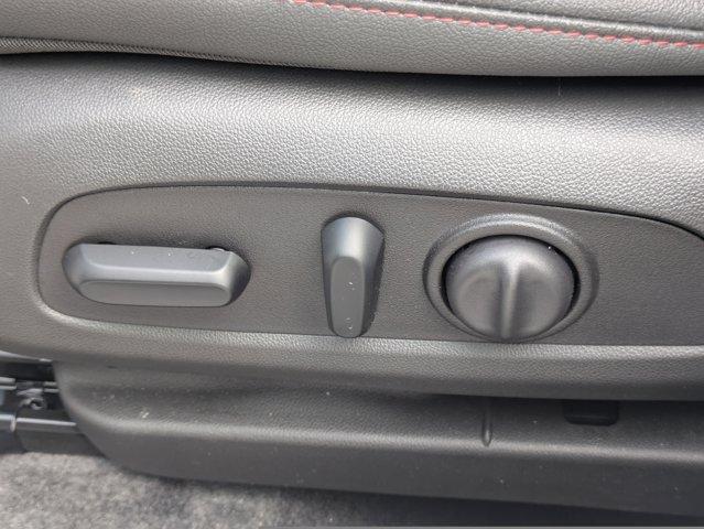 2025 Chevrolet Trax Vehicle Photo in BRUNSWICK, GA 31525-1881