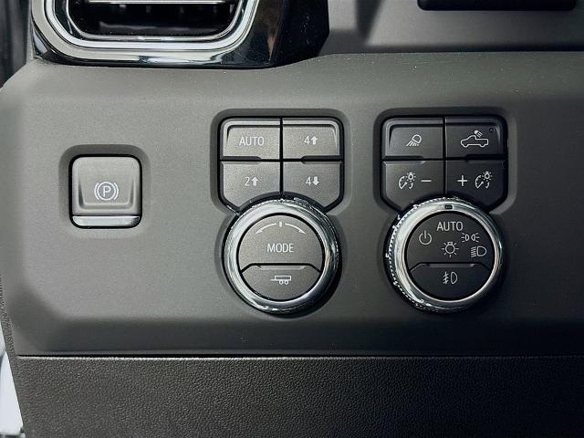 2025 GMC Sierra 3500 HD Vehicle Photo in PUYALLUP, WA 98371-4149