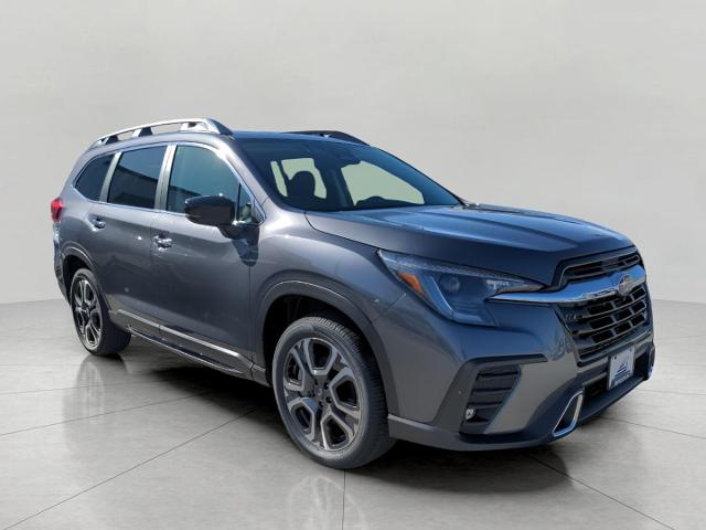 2025 Subaru Ascent Vehicle Photo in Green Bay, WI 54304