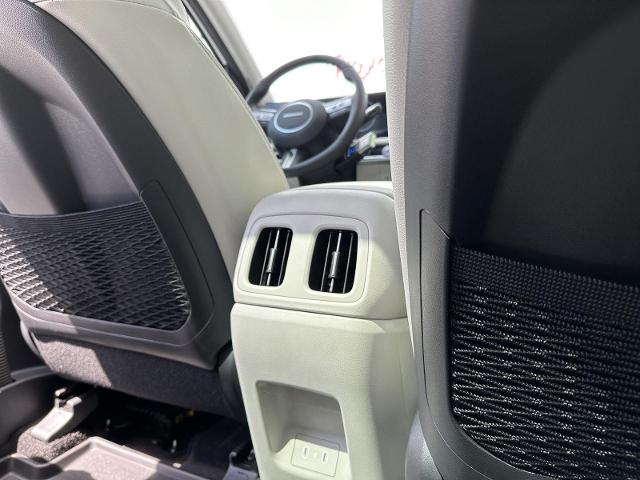 2025 Hyundai TUCSON Hybrid Vehicle Photo in Tucson, AZ 85712