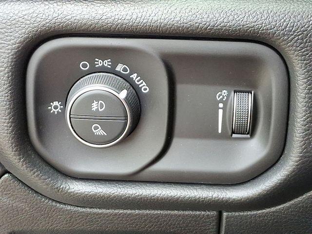 2021 Ram 1500 Vehicle Photo in DANBURY, CT 06810-5034