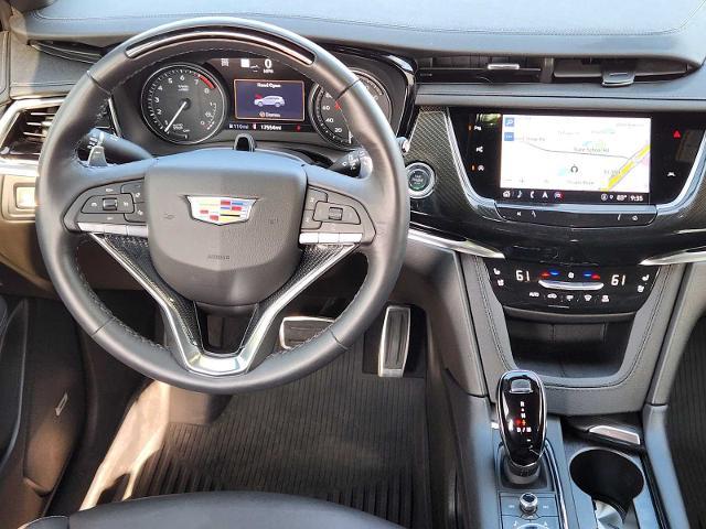 2024 Cadillac XT6 Vehicle Photo in DENTON, TX 76210-9321