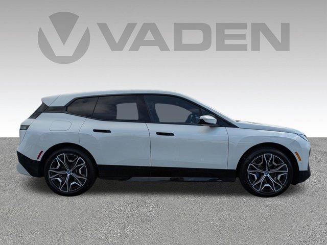 2025 BMW iX Vehicle Photo in BRUNSWICK, GA 31525-1881