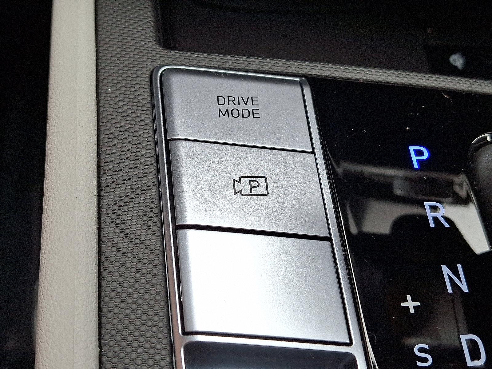 2025 Hyundai ELANTRA Hybrid Vehicle Photo in Harrisburg, PA 17111