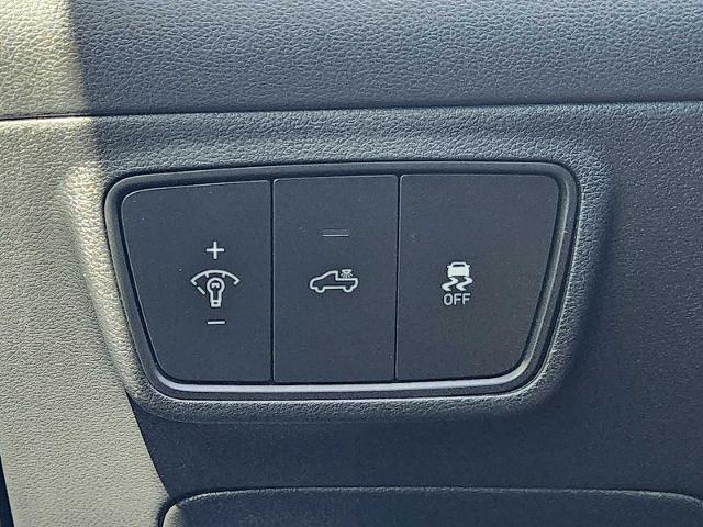 2022 Hyundai SANTA CRUZ Vehicle Photo in DENTON, TX 76210-9321