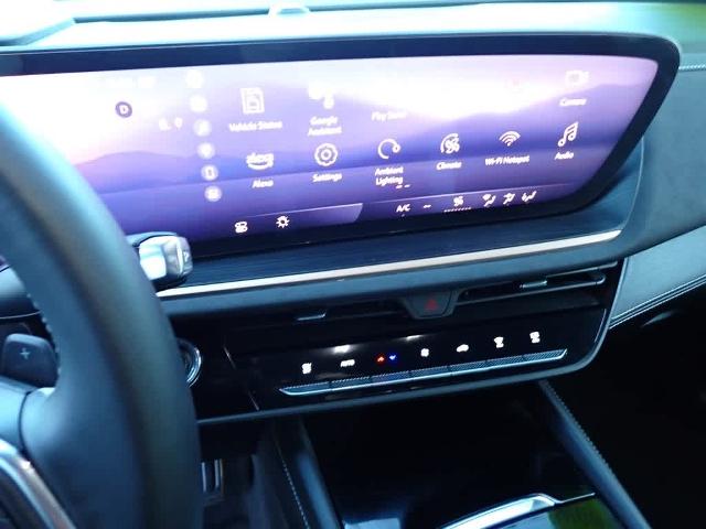 2025 Buick Envision Vehicle Photo in ZELIENOPLE, PA 16063-2910