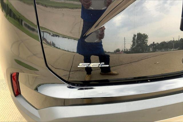 2023 Ford Edge Vehicle Photo in TOPEKA, KS 66609-0000