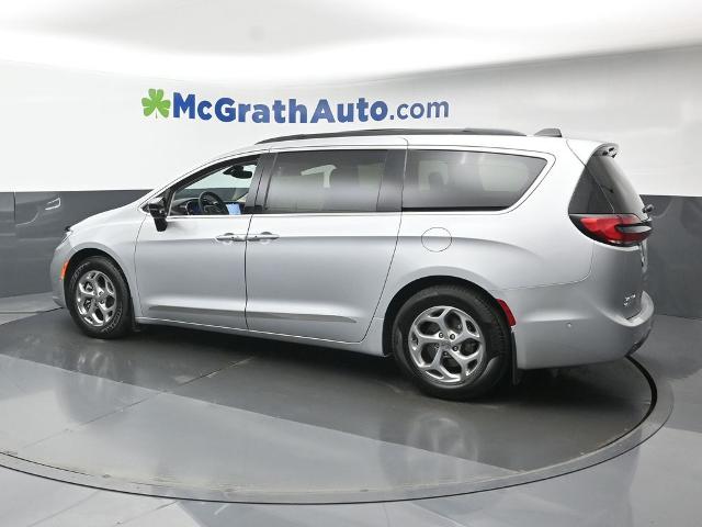 2024 Chrysler Pacifica Vehicle Photo in Cedar Rapids, IA 52402