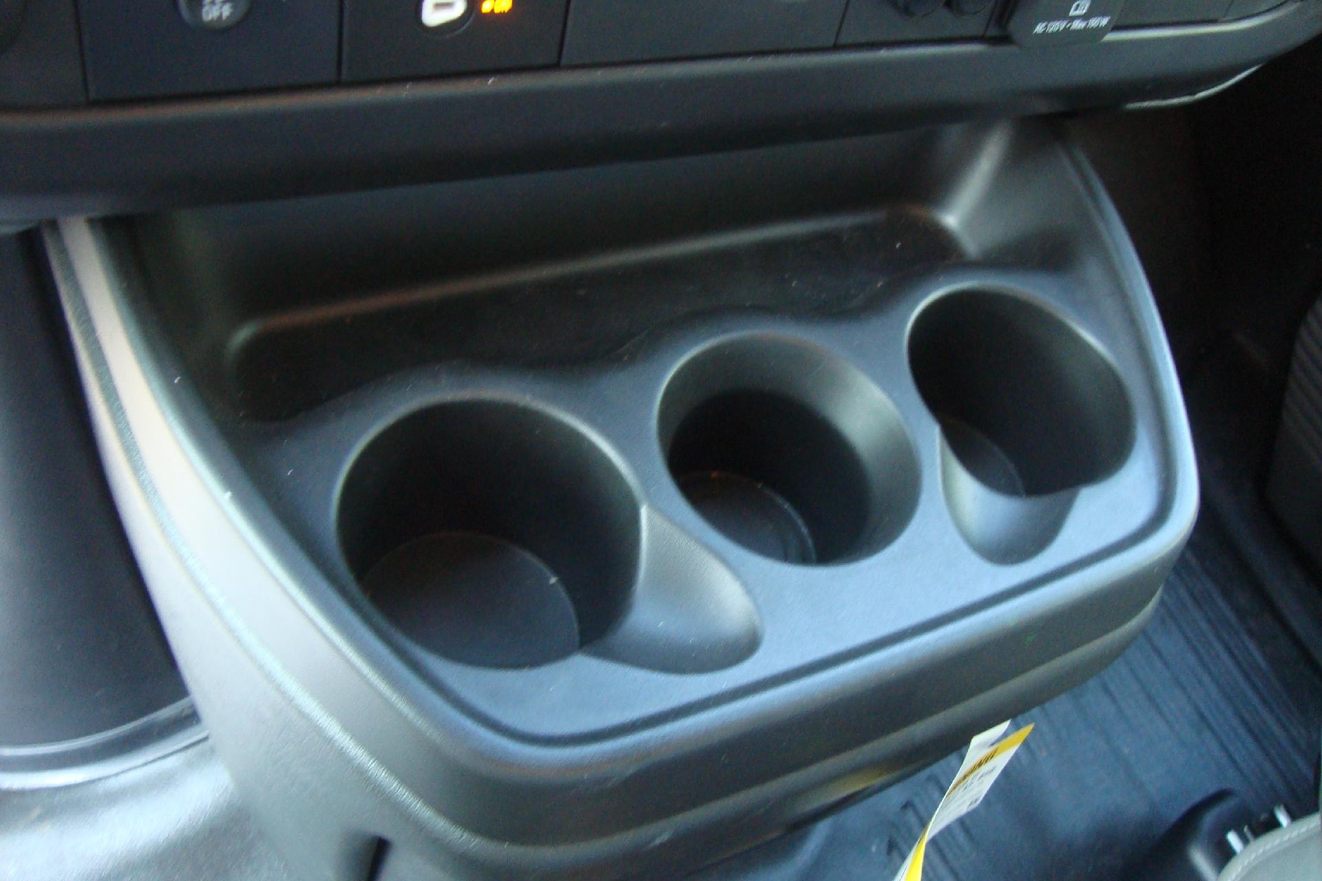 2025 GMC Savana Commercial Cutaway Vehicle Photo in PORTSMOUTH, NH 03801-4196