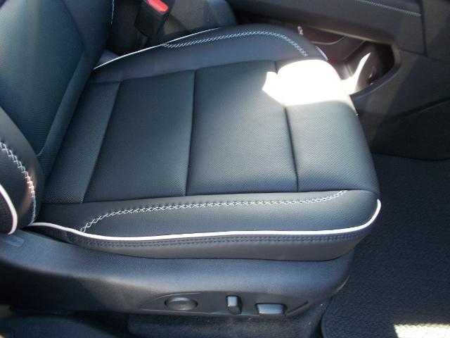 2026 GMC Acadia Vehicle Photo in LOWELL, MA 01852-4336