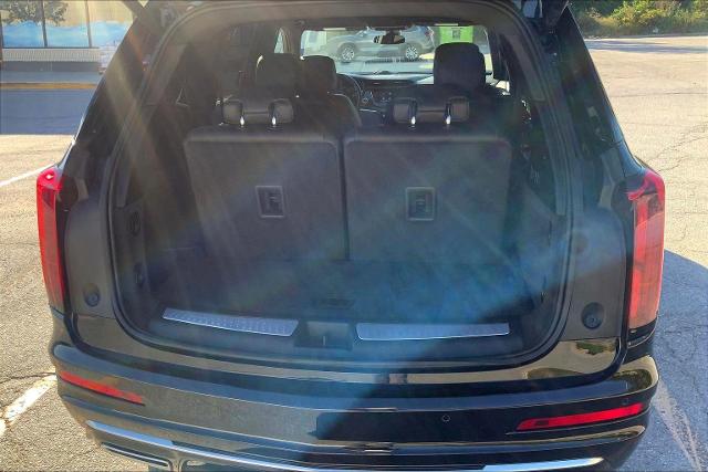 2025 Cadillac XT6 Vehicle Photo in KANSAS CITY, MO 64114-4545