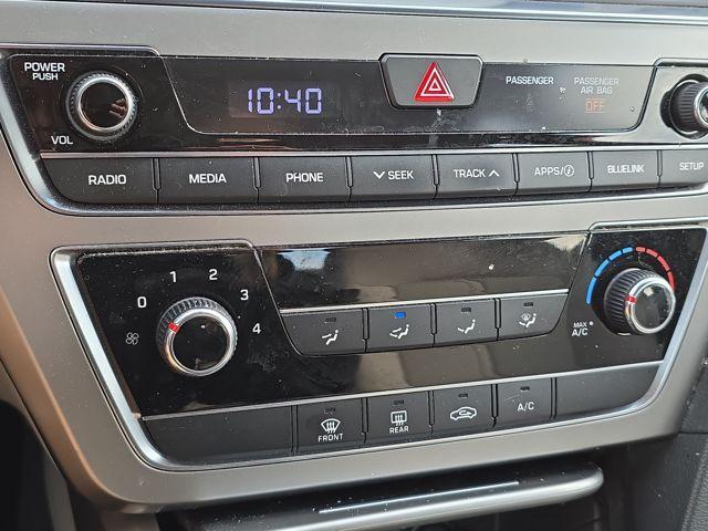 2016 Hyundai SONATA Vehicle Photo in Pleasant Hills, PA 15236