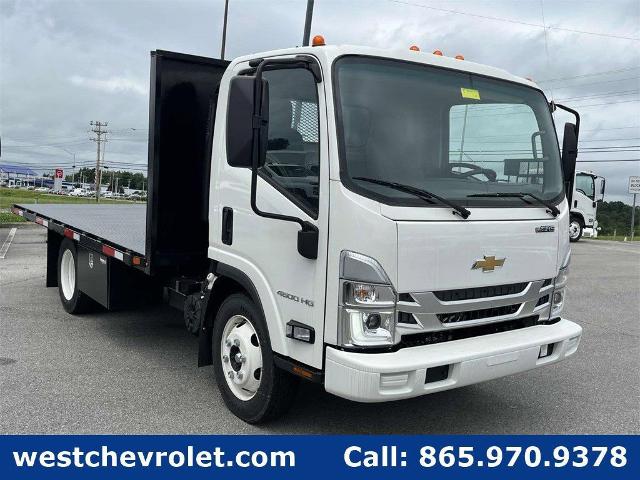 2024 Chevrolet Low Cab Forward 4500 HG Vehicle Photo in ALCOA, TN 37701-3235